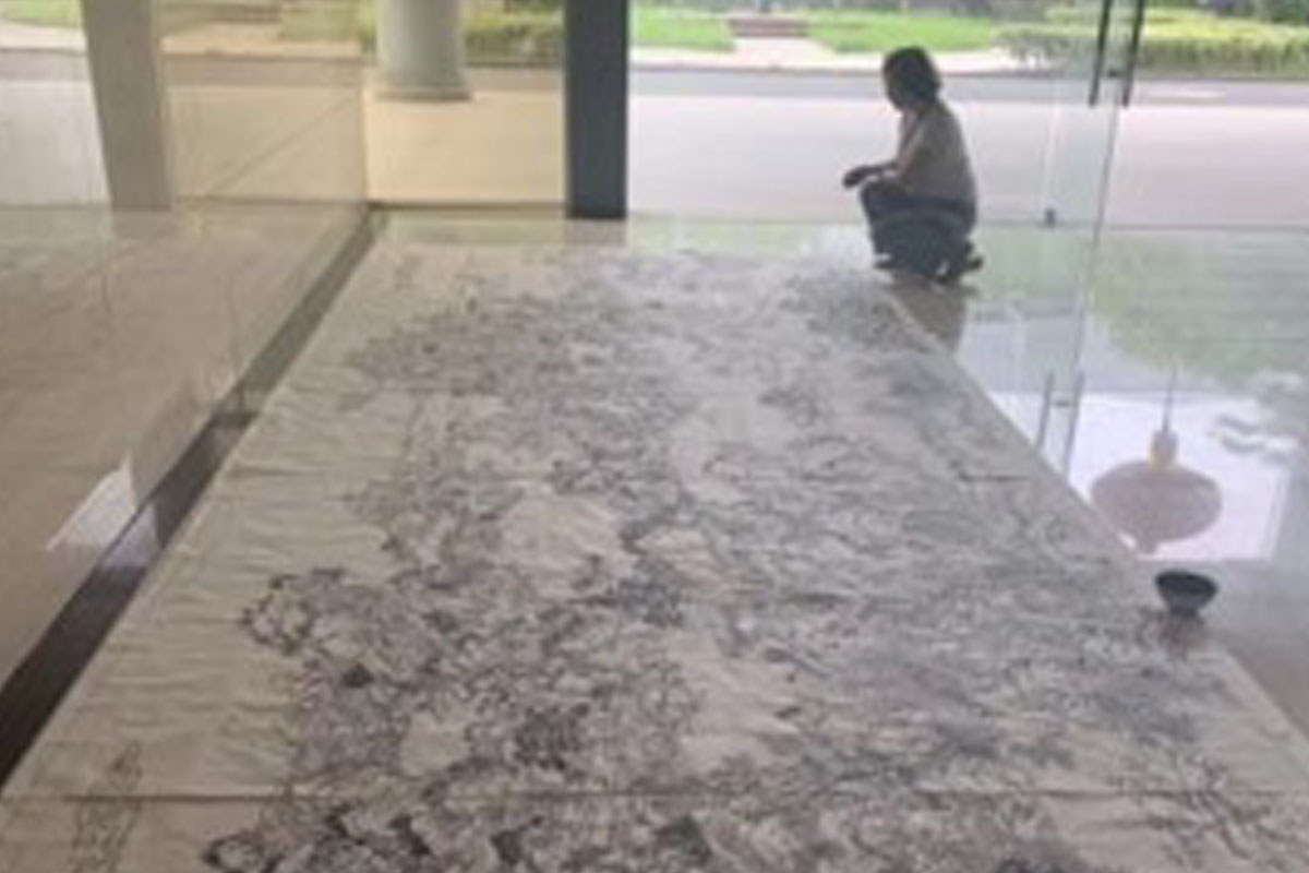 《輕歌漫舞不夜天》磨漆畫(huà)簡(jiǎn)介